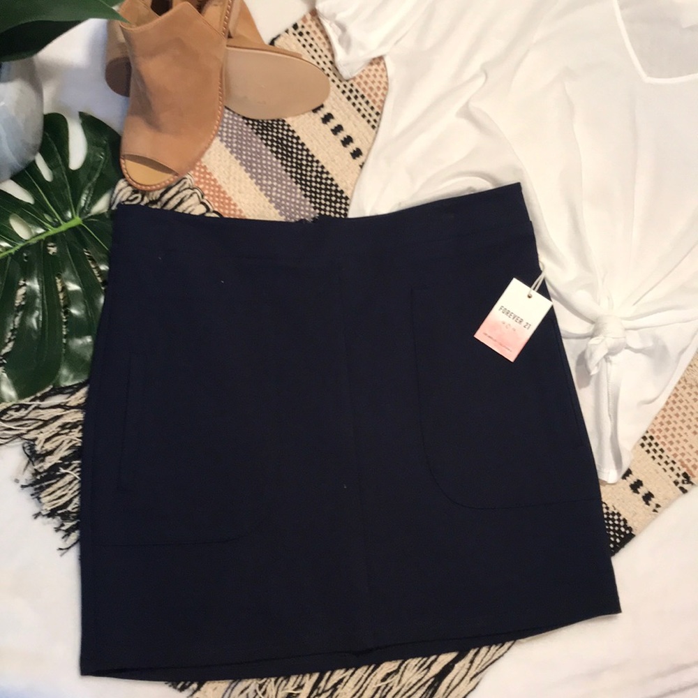💙NWT CLASSIC NAVY SKIRT💙SIZE 29